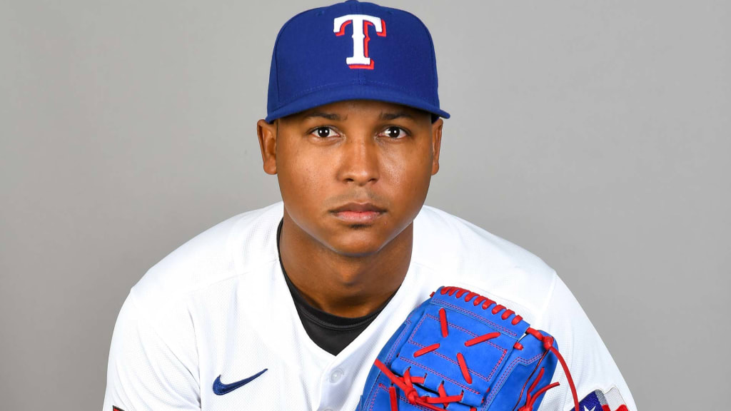 Jonathan Hernandez's role in Rangers' bullpen becoming clearer