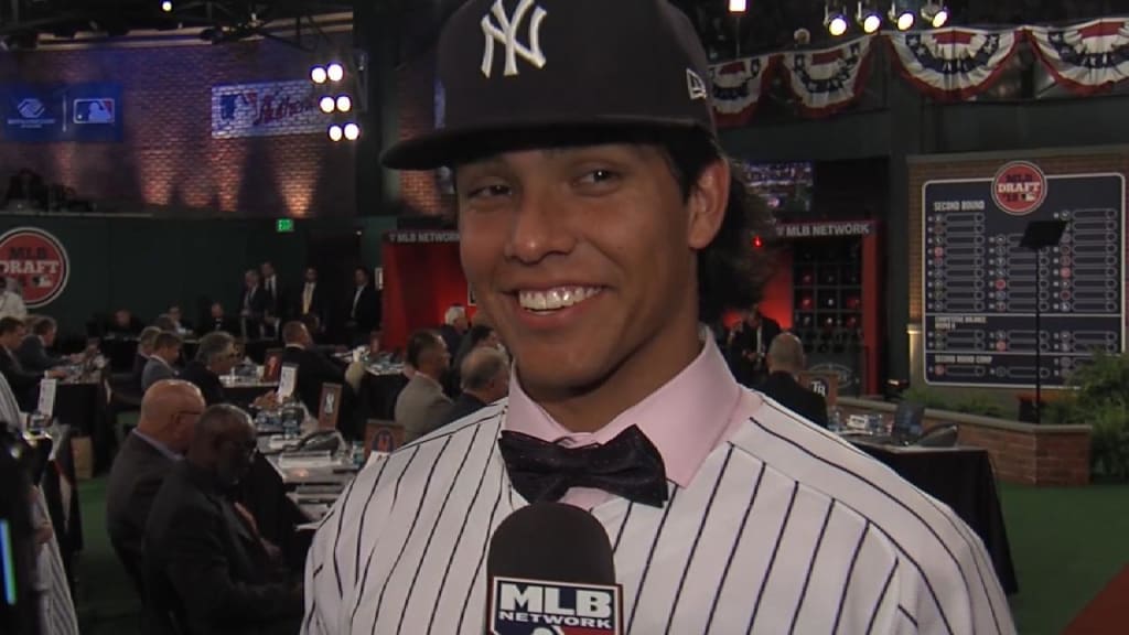 Yankees draft ambidextrous Anthony Seigler