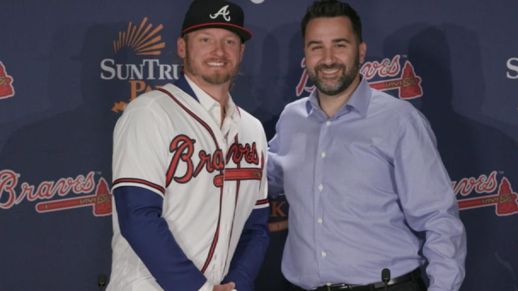 Josh Donaldson of the Atlanta Braves poses during Photo Day on