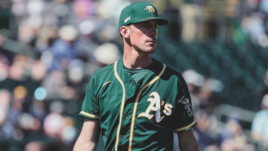 Oakland Athletics Pitcher Chris Bassitt Gets Drilled In The Face By The  Ball