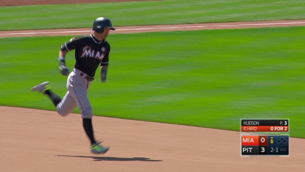 According to Barry Bonds, Ichiro would win the T-Mobile Home Run