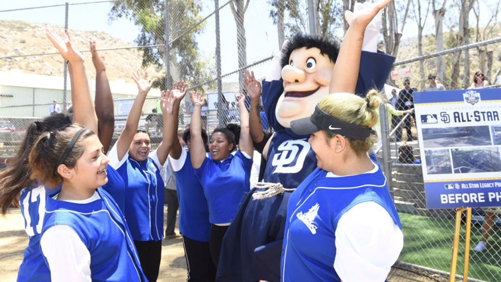 "I remember when the field had holes in it -- we had to drain it every season. It's going to be a big weight lifted off of everyone's shoulders," said former San Pasqual player Montana Epps. (@Padres)