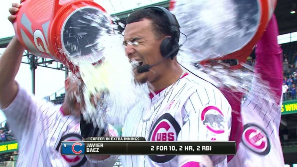 Javier Baez hits walk off homer with pink bat