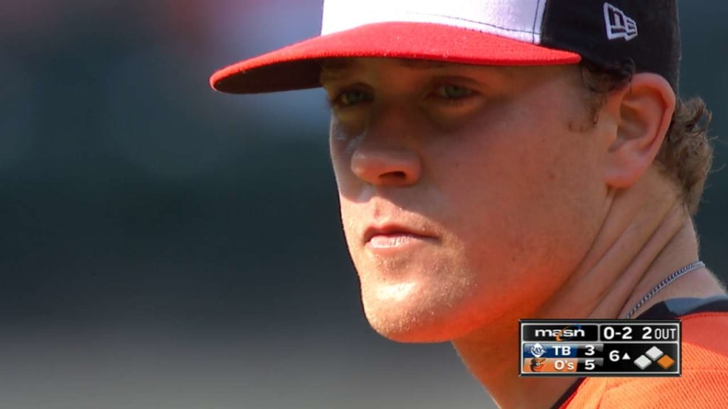 Hess earns win in MLB debut