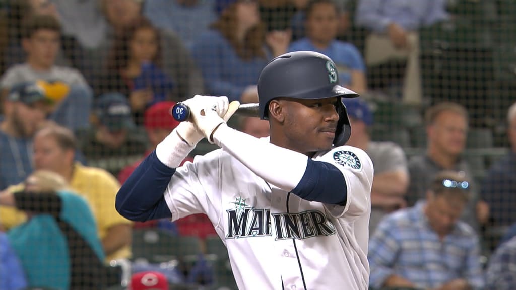 Mariners' Kyle Lewis just 2nd ever to homer in each of 1st 3 MLB