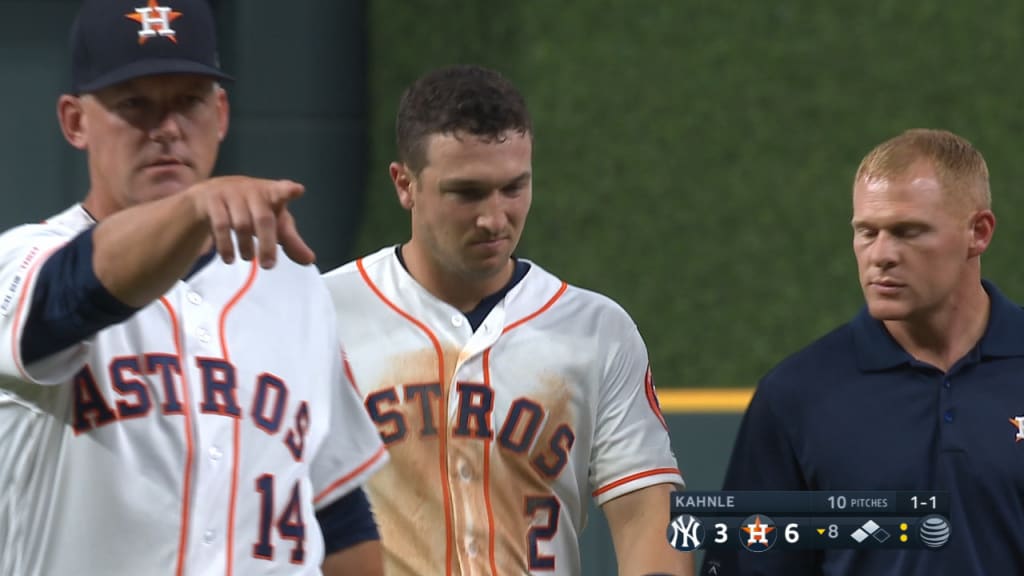 Bregman leaves with an injury