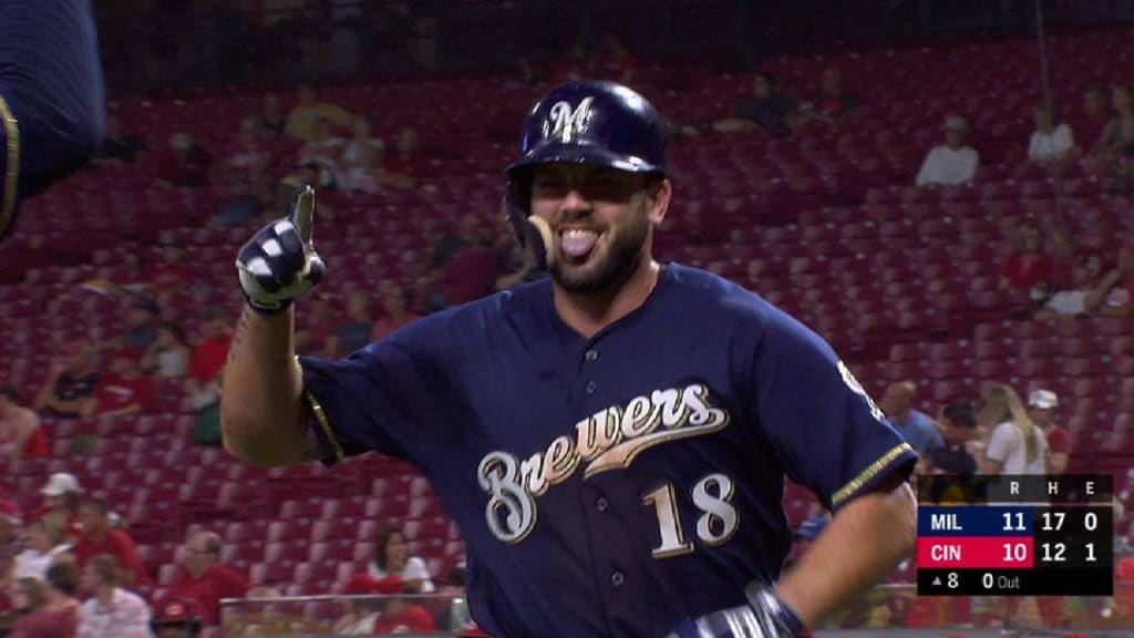 Christian Yelich gets tossed after getting called out at first : r/baseball