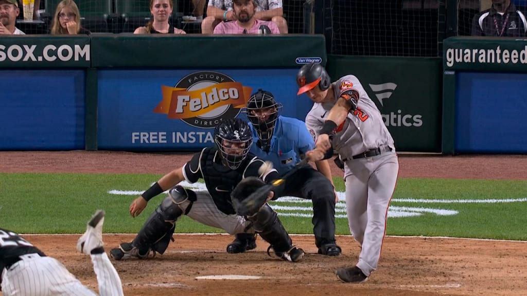 Chicago Cubs' Corey Patterson, right, watches his game-winning