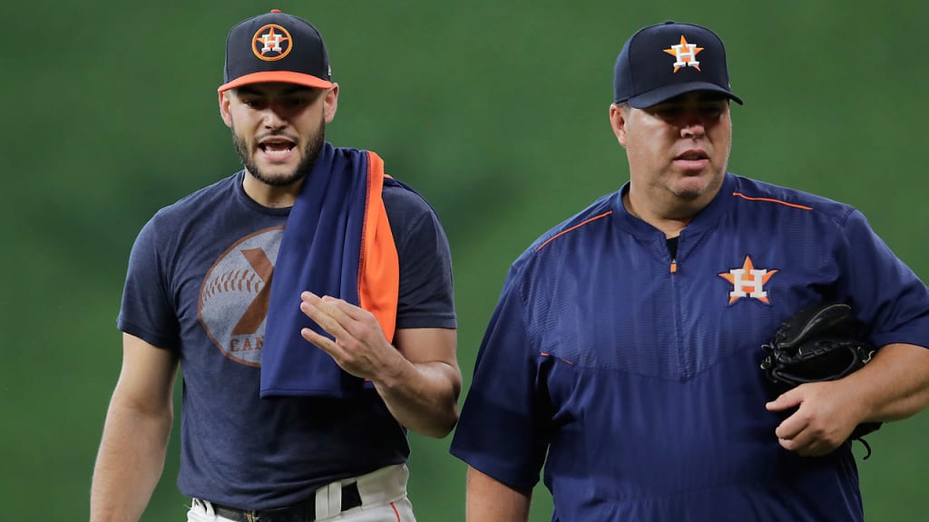 Craig Bjornson (right) spent the last four seasons as the Astros' bullpen coach and worked with Alex Cora in 2017. (AP)