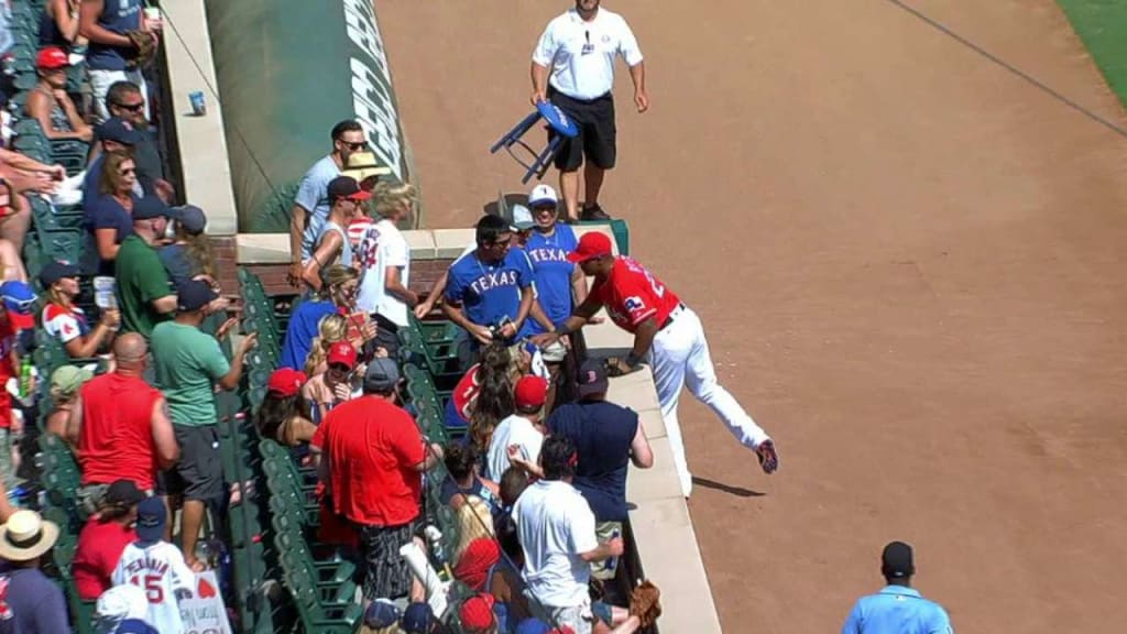 Adrian Beltre stares down Elvis Andrus for trotting out of box on a ball  that hit the wall