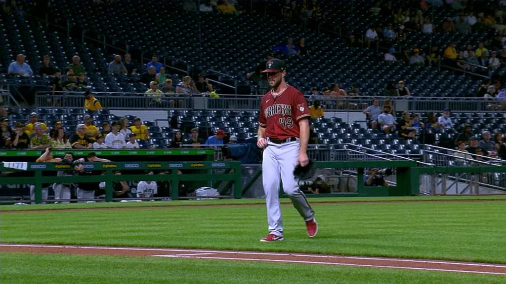 Tyler Gilbert strands two on base