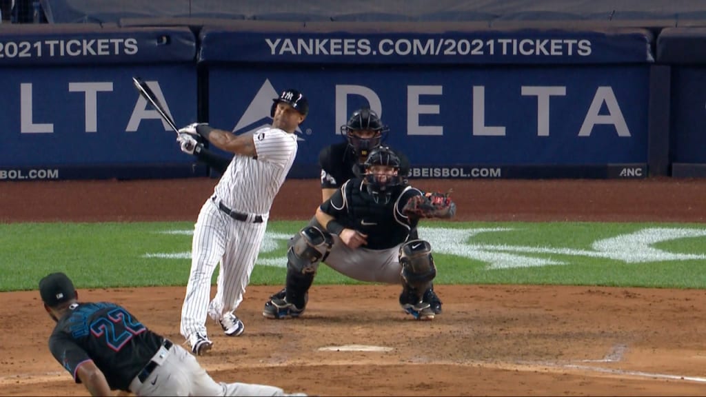 WATCH: Yankees manager Aaron Boone crushes home run on 50th birthday