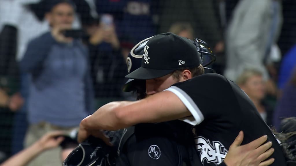 White Sox Garrett Crochet makes his MLB debut and throws 101 mph