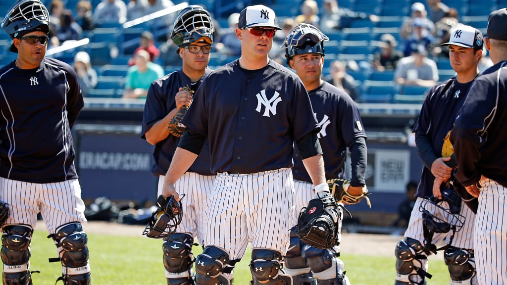Brian McCann mentors young Yankees