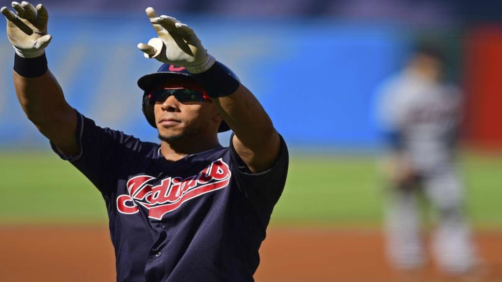 Michael Brantley, Astros agree to two-year, $32M deal