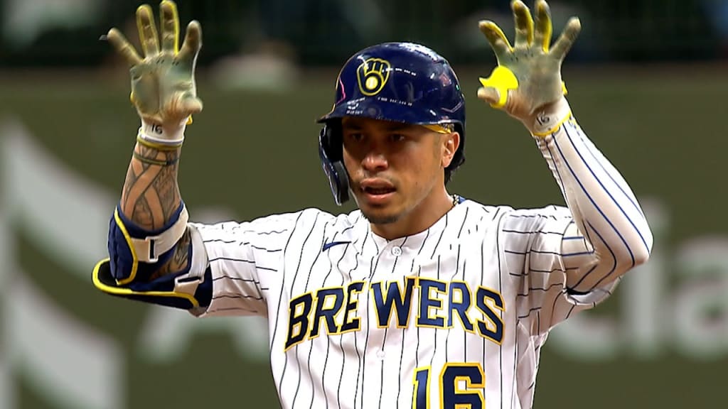 Brewers Happy to Have Kolten Wong On Their Side