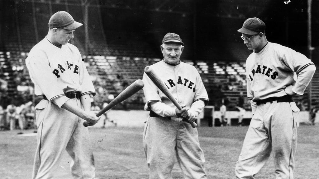 Throwback Uniforms: A's and White Sox (1929) 