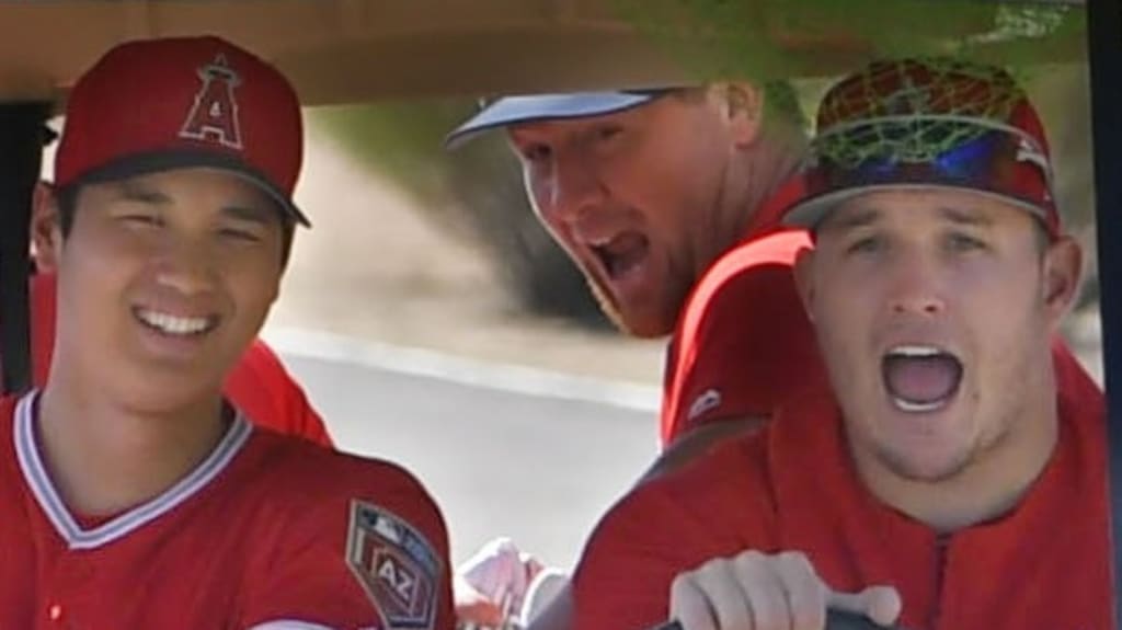 Ohtani & Trout's golf cart ride, 02/22/2018