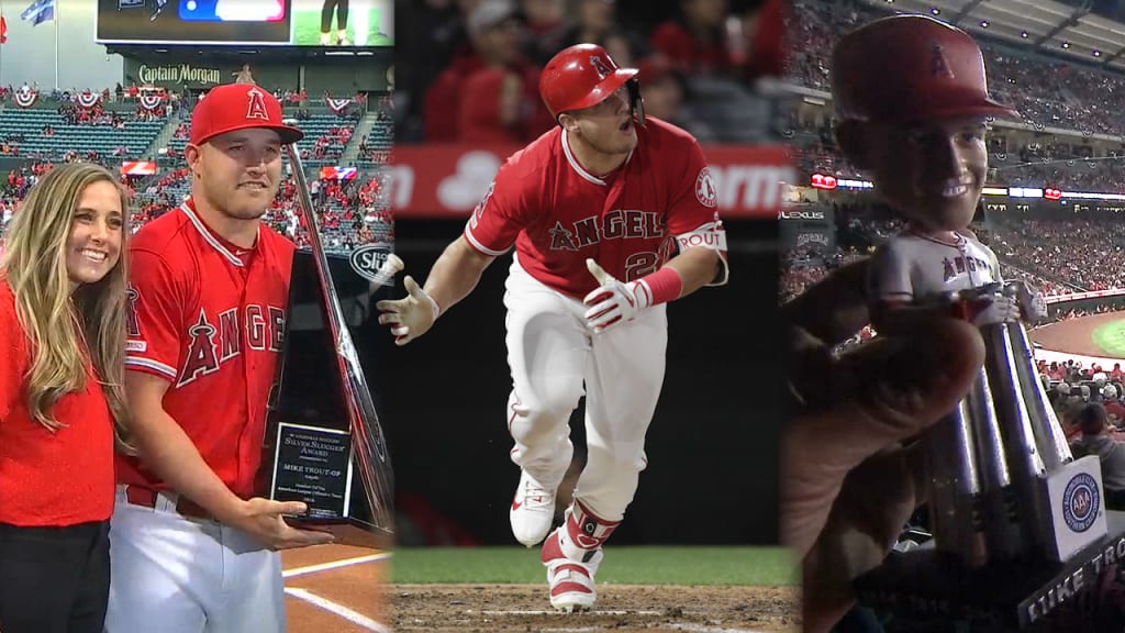 Fans, teammates keep mistaking Mike Trout, other Angels OF