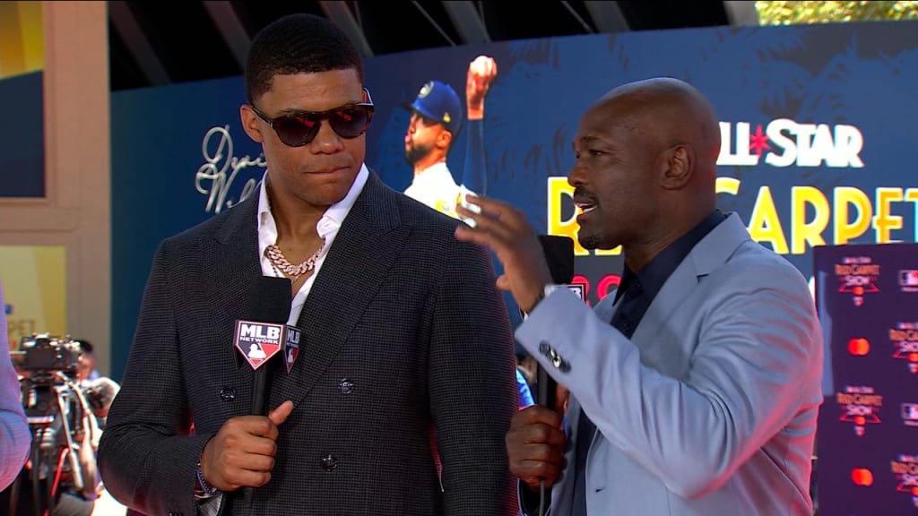 TIM ANDERSON, WIFE, AND KIDS ATTEND ALL-STAR RED CARPET SHOW