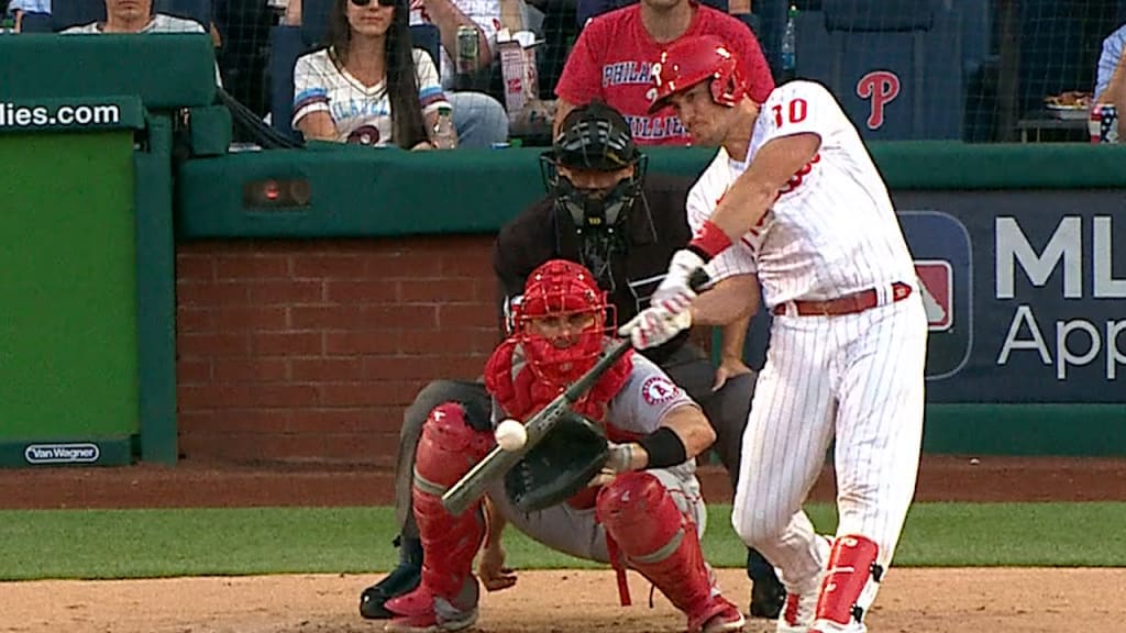 Phillies, J.T. Realmuto right at home in opener at Citizens Bank Park,  topping Reds, 5-2