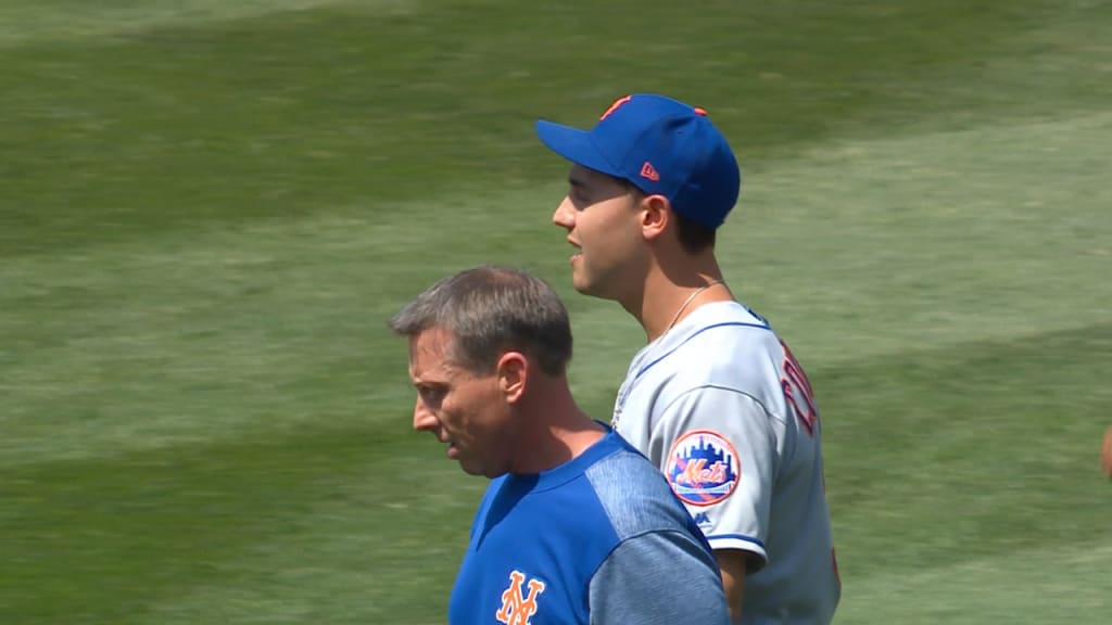 Conforto leaves game with injury