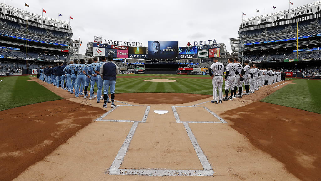 Yankees wear pinstripes for first time - This Day In Baseball