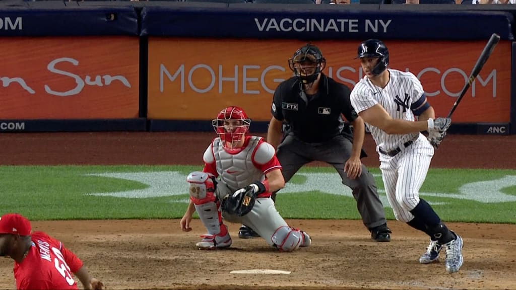 Yankees keep rolling with walk-off win over Mariners
