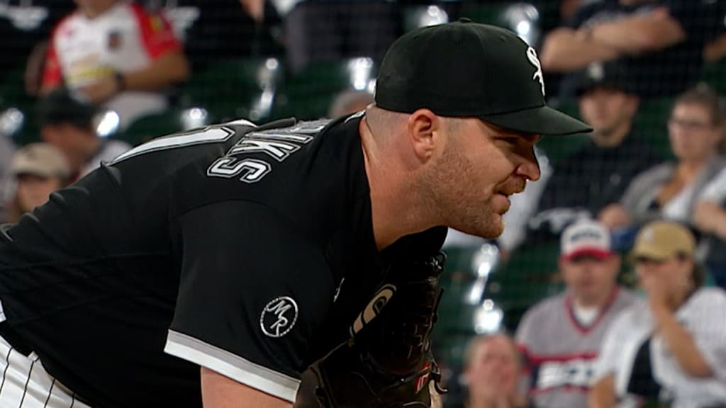 White Sox use late 5-run rally to top Tigers