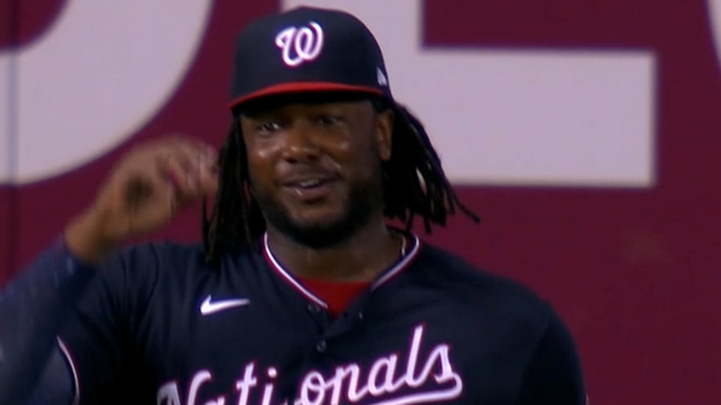 Josh Bell plays right field as Nationals lose to Braves - The Washington  Post