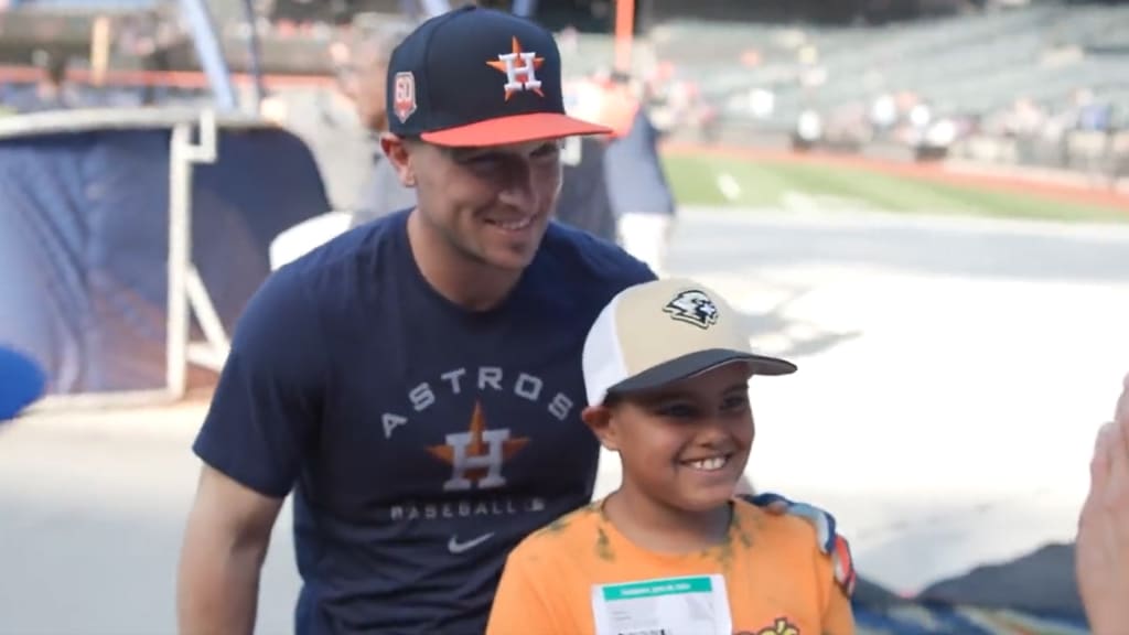 FOX Sports: MLB on X: Alex Bregman's stretch of success started after the  birth of his first child earlier this month. @Ken_Rosenthal has more on the  perspective shift that fatherhood has given