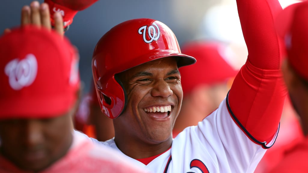 Juan Soto made his bobblehead smile | MLB.com