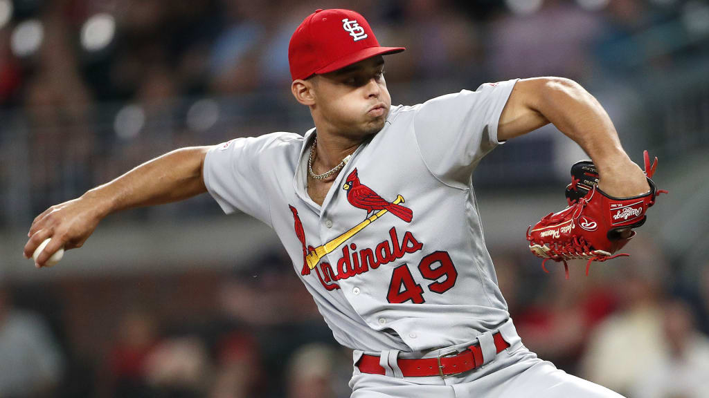 Umpire makes Cardinals pitcher Jordan Hicks switch gloves