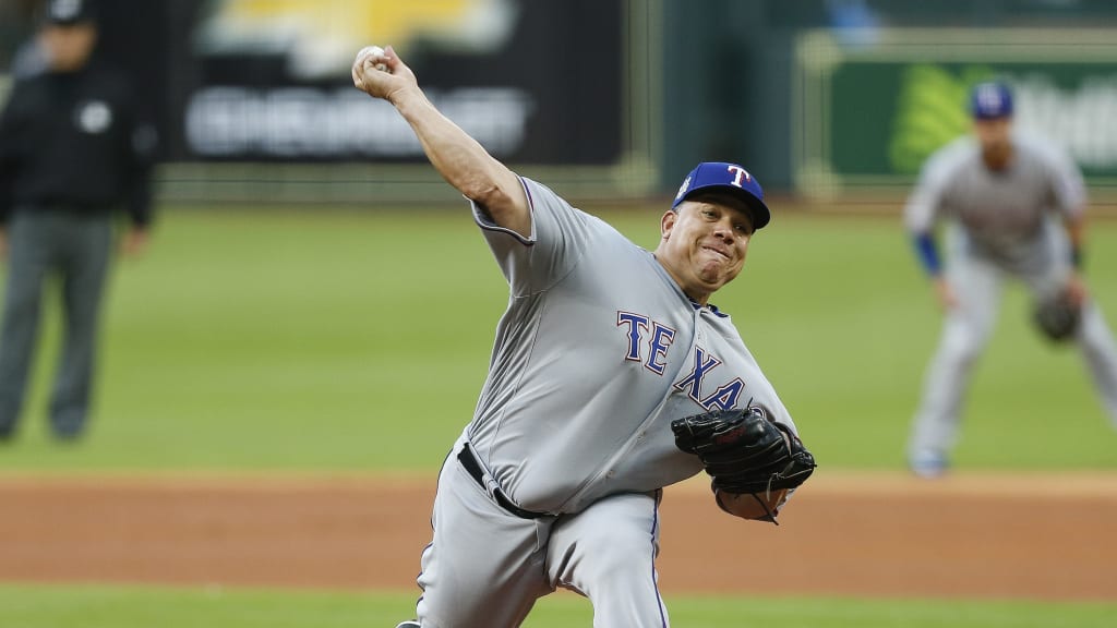 Bartolo Colon shows up at pickup baseball game, dominates a bunch of kids  on the mound 