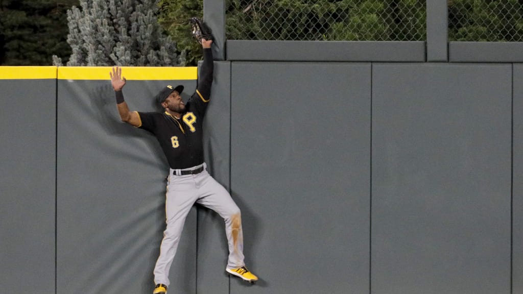 Bryan Reynolds, Pirates' rolling rookie outfielder, still unfazed