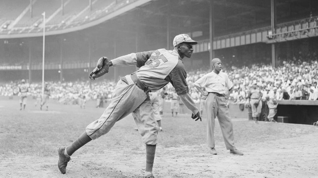 5 Satchel Paige Baseball Cards To Celebrate His Legacy - Old Sports Cards