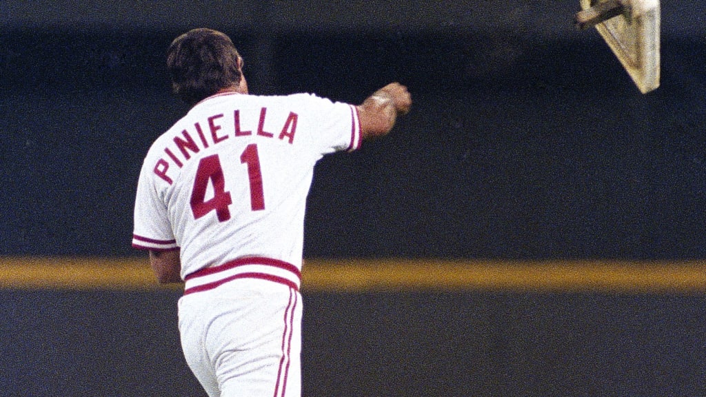 Hal Morris of the Cincinnati Reds bats during the 1990 World Series News  Photo - Getty Images