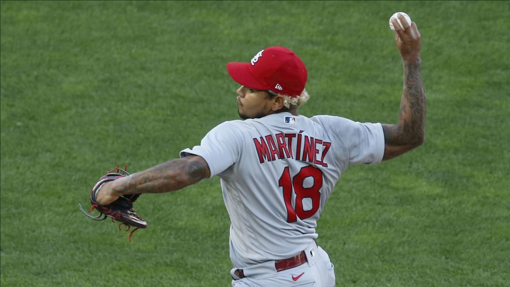 Martinez throws 3-hitter, Cardinals beat Padres 2-0