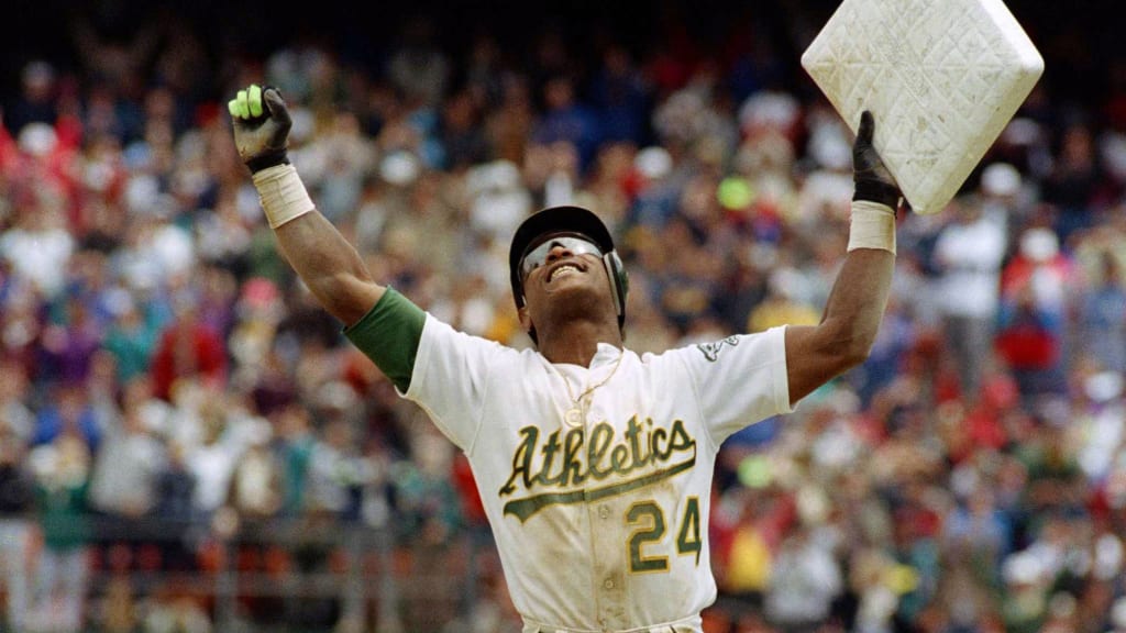 Rickey Henderson bobblehead a big hit