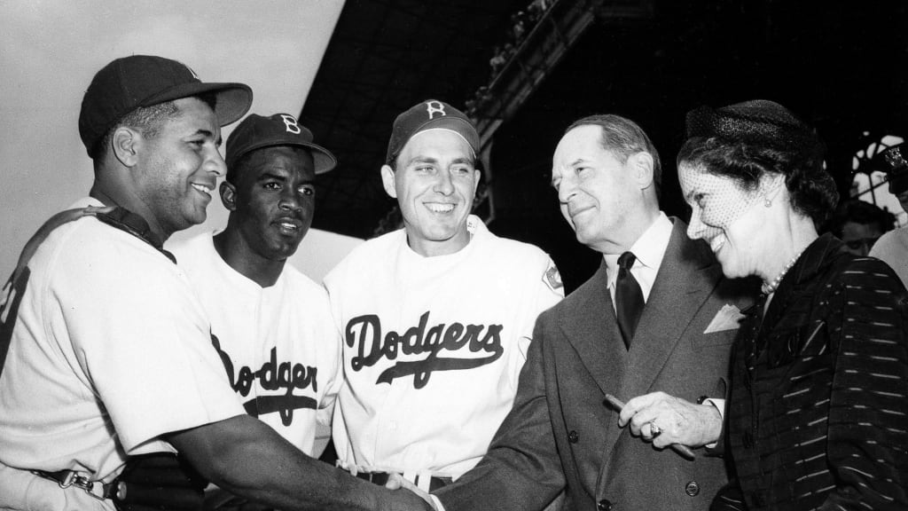 Roy Campanella, Jackie Robinson and Gil Hodges of the Dodgers meet General Douglas MacArthur in 1951.