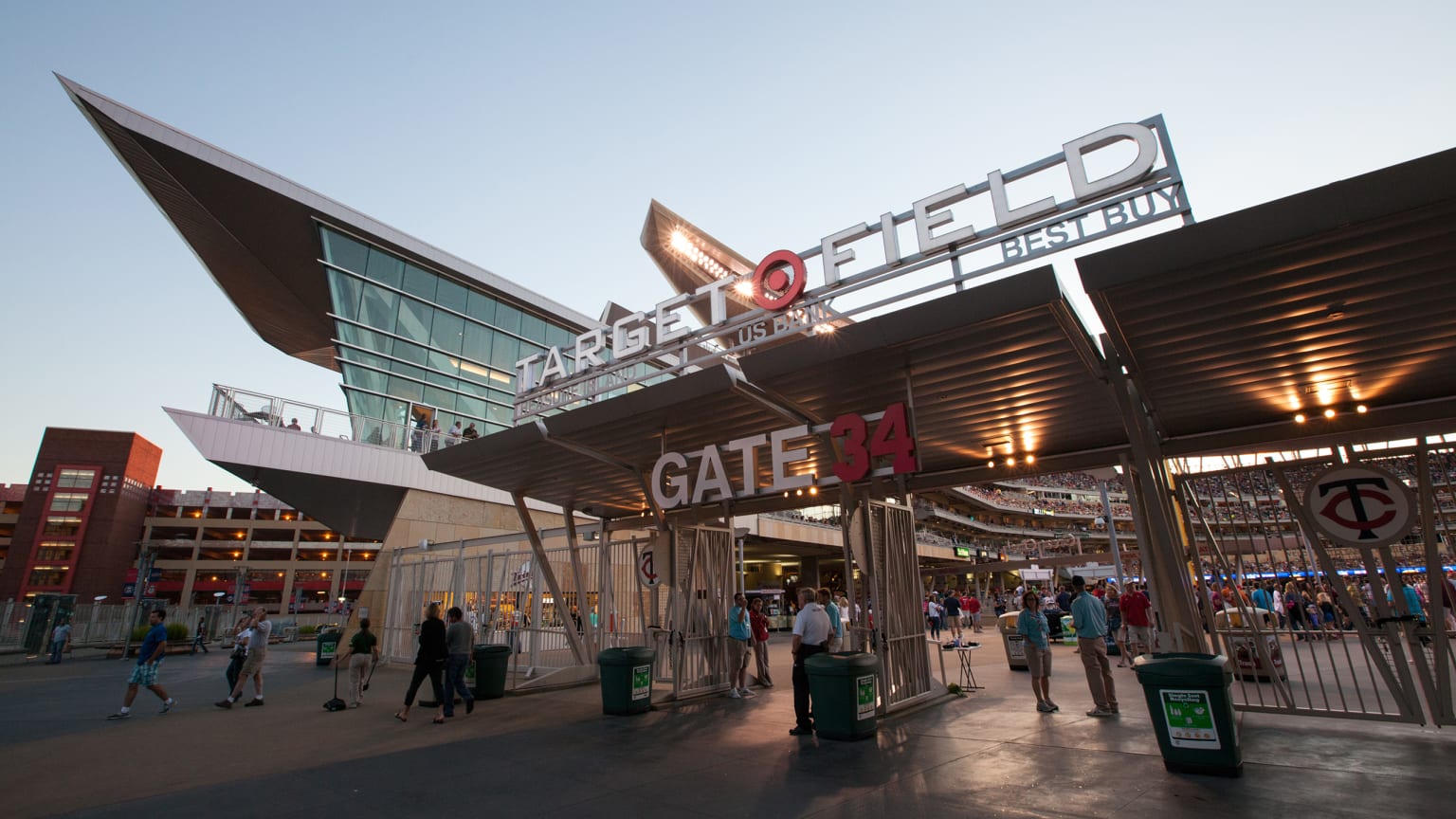 2010 Minnesota Twins Season Ticketholder Seat Relocation Guide Target Field