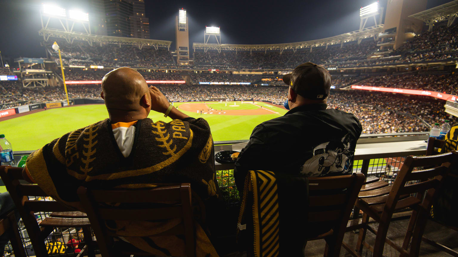 Nice sunset at the padres game right now : r/sandiego