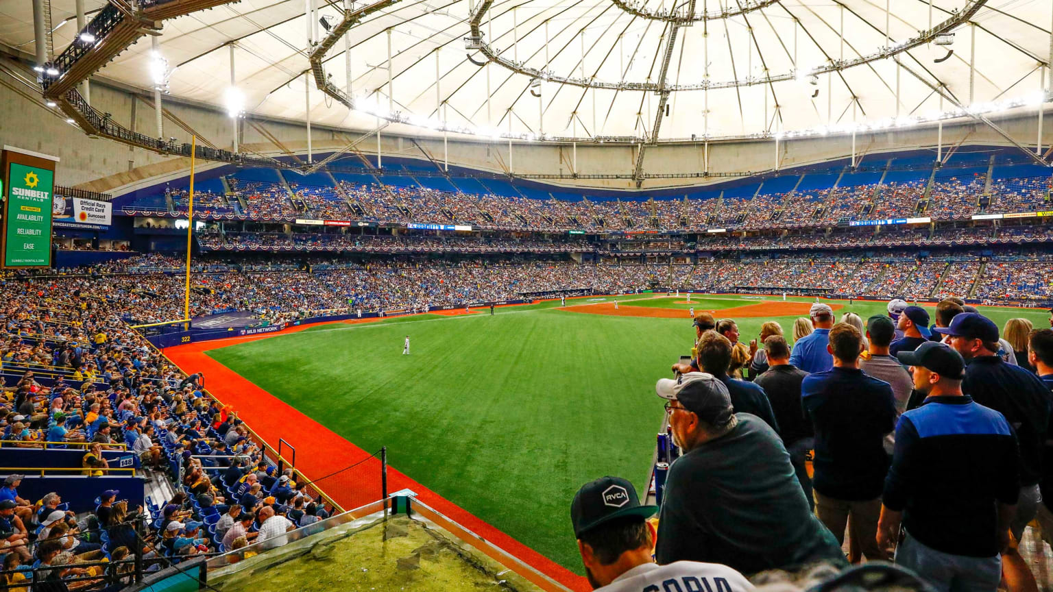 Tampa Pitches Rays on Domed Waterfront Stadium