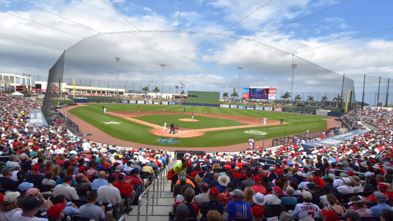 MLB fans scooping up spring training tickets