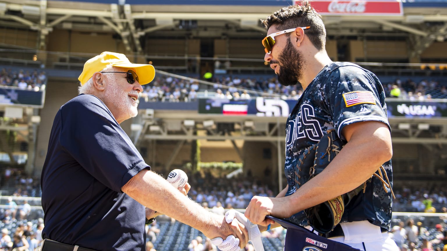 San Diego Padres on X: Mother's Day @USAA #SDMilitary Sunday 🤝 🤎  Honoring Military Mothers 💛  / X