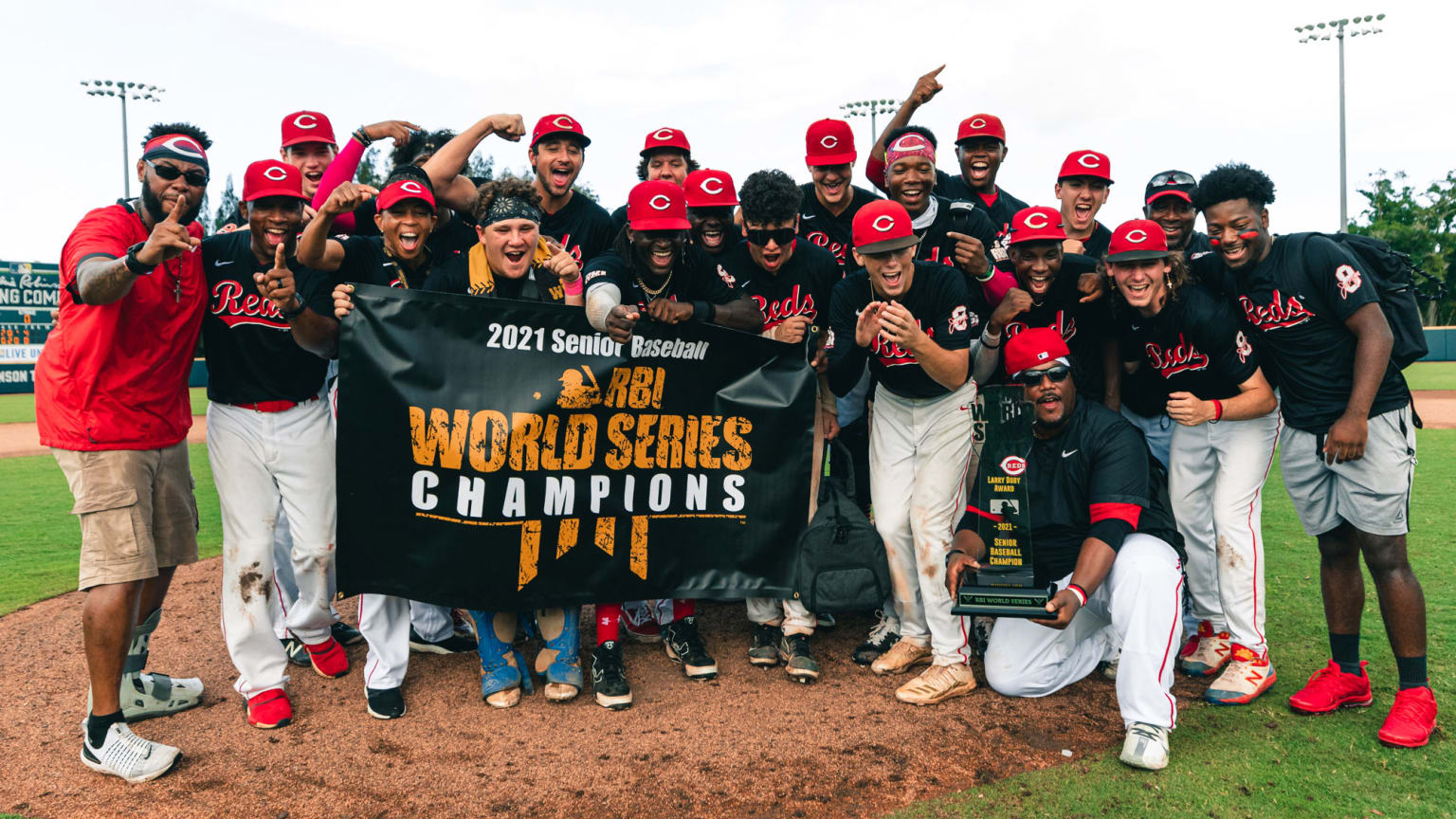 Comcmmati Reds Rbi Org Reds RBI celebrates title in Cincinnati