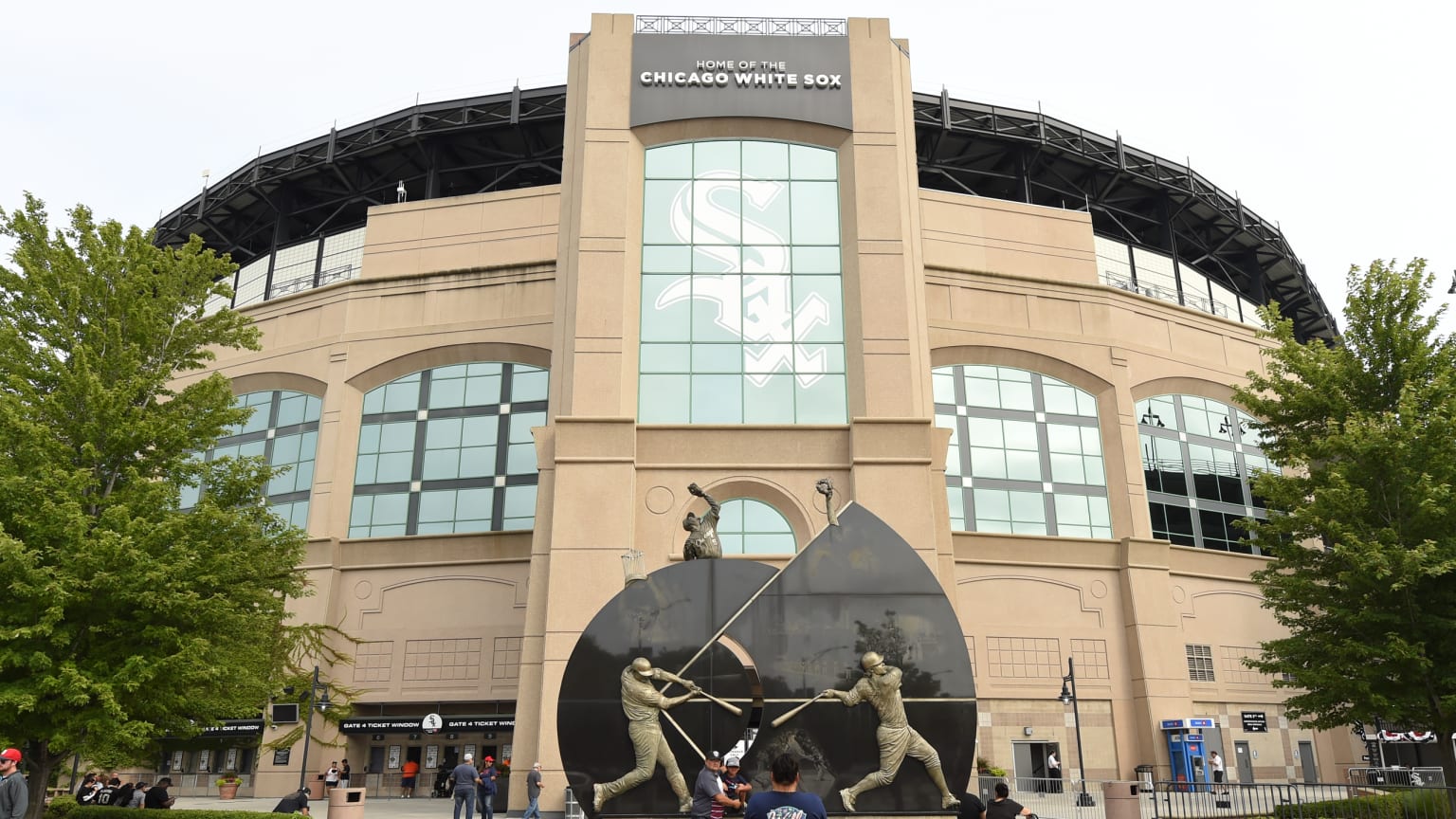 Guaranteed Rate Field: History, Capacity, Events & Significance