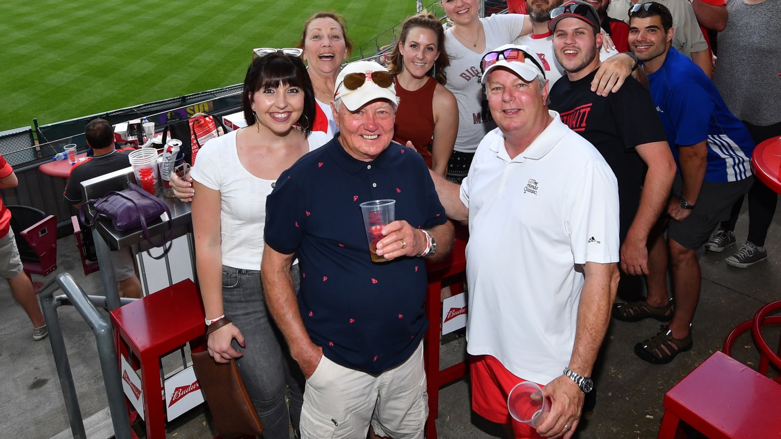 Reds Authentics, Fans