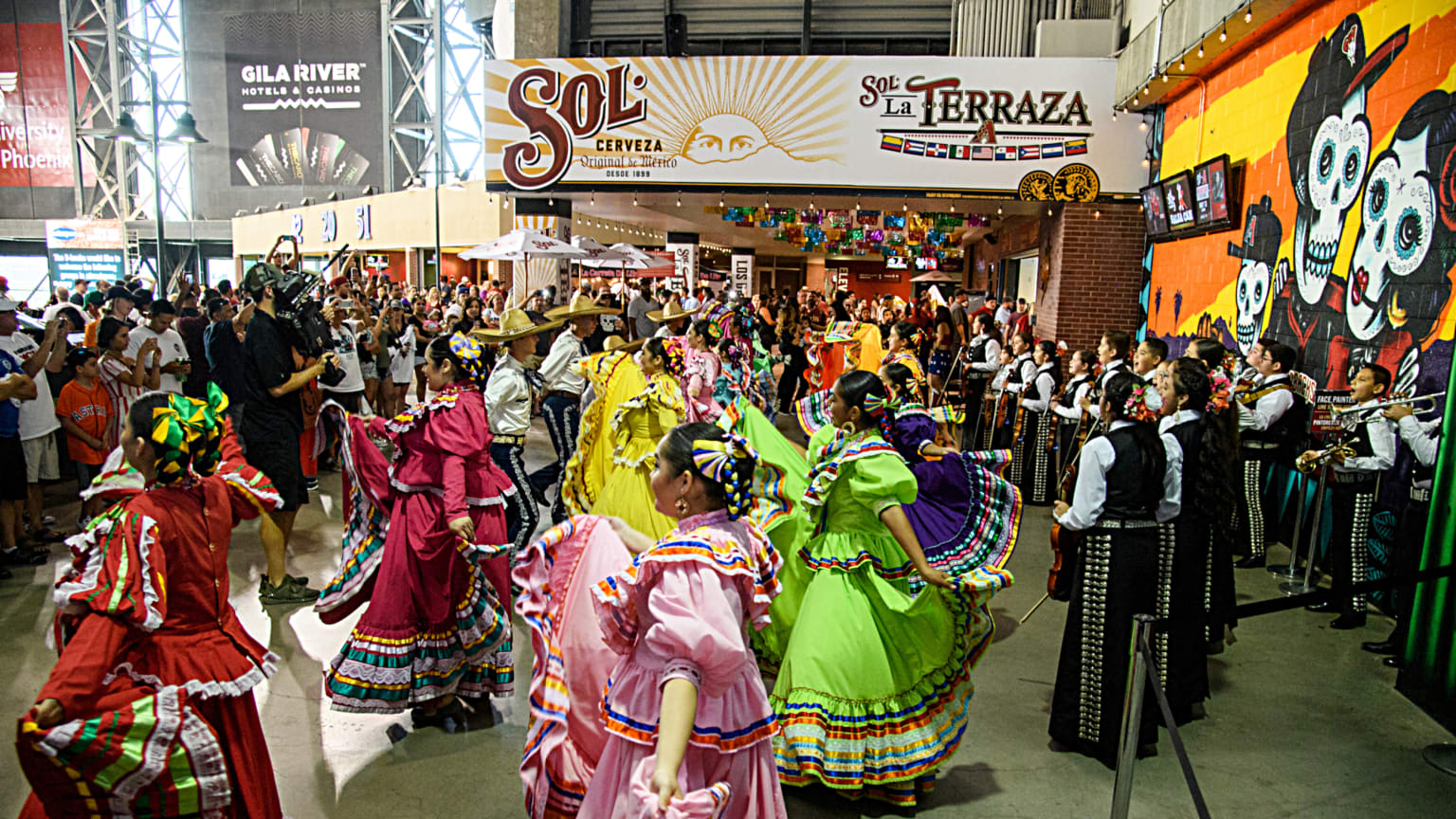 Arizona Diamondbacks - Los D-backs will be taking the field on Hispanic  Heritage Day. #SomosDbacks