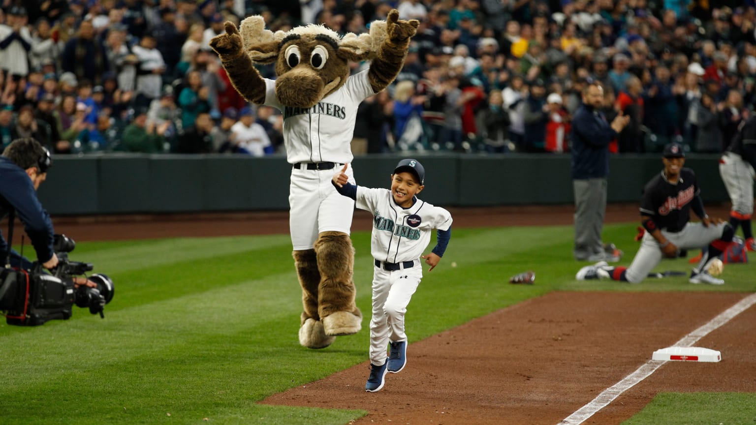 Seattle Mariners: Get Connected with Youth Baseball and Softball in the  Community 